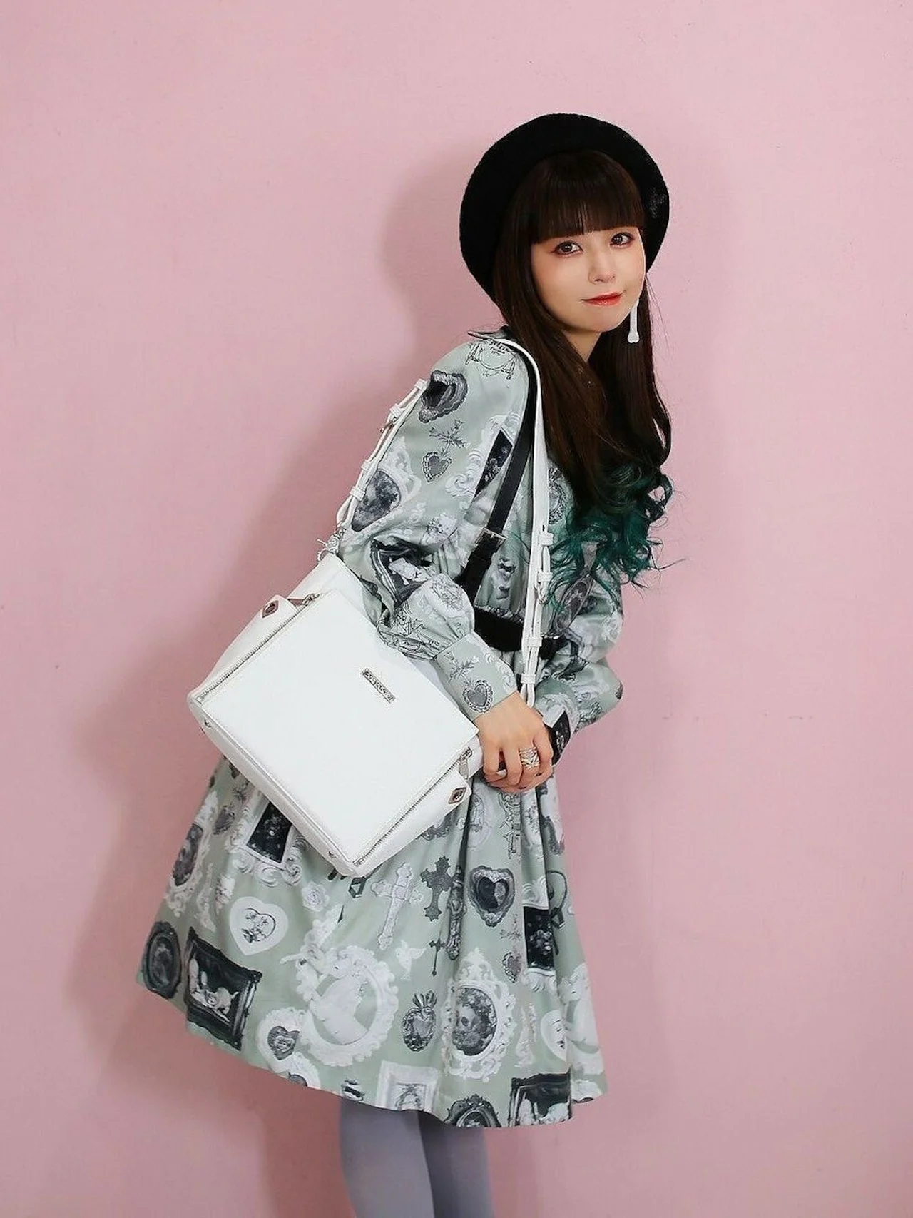 (Goods - Bags) Haruna Luna x REA RARE Concealable Ita Bag 2 Way